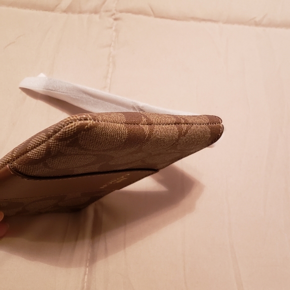 Coach Corner Zip Wristlet Signature Color Khaki/Saddle 2 - Picture 5 of 10